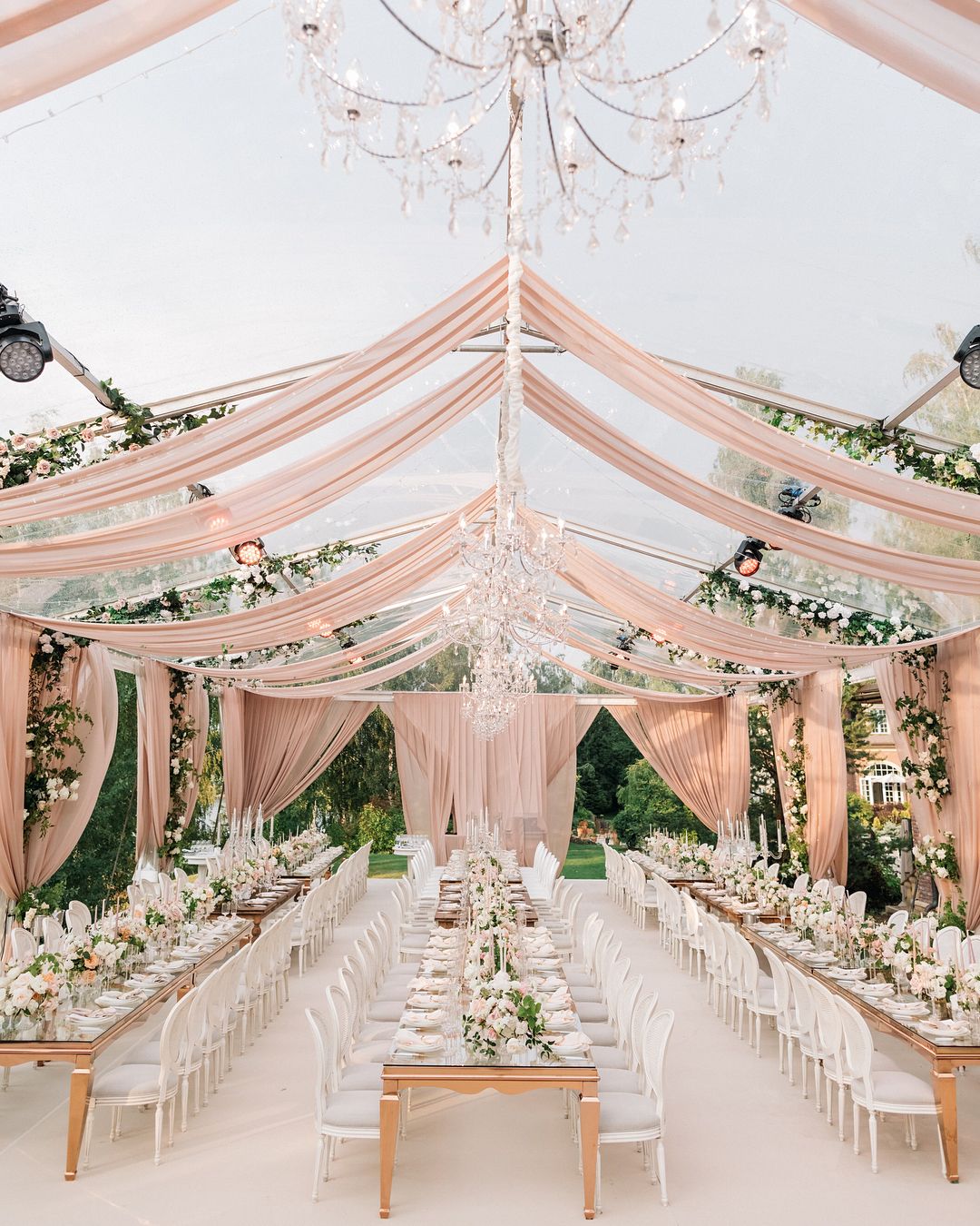 Peach Fuzz Is The Pantone Color Of The Year 2024