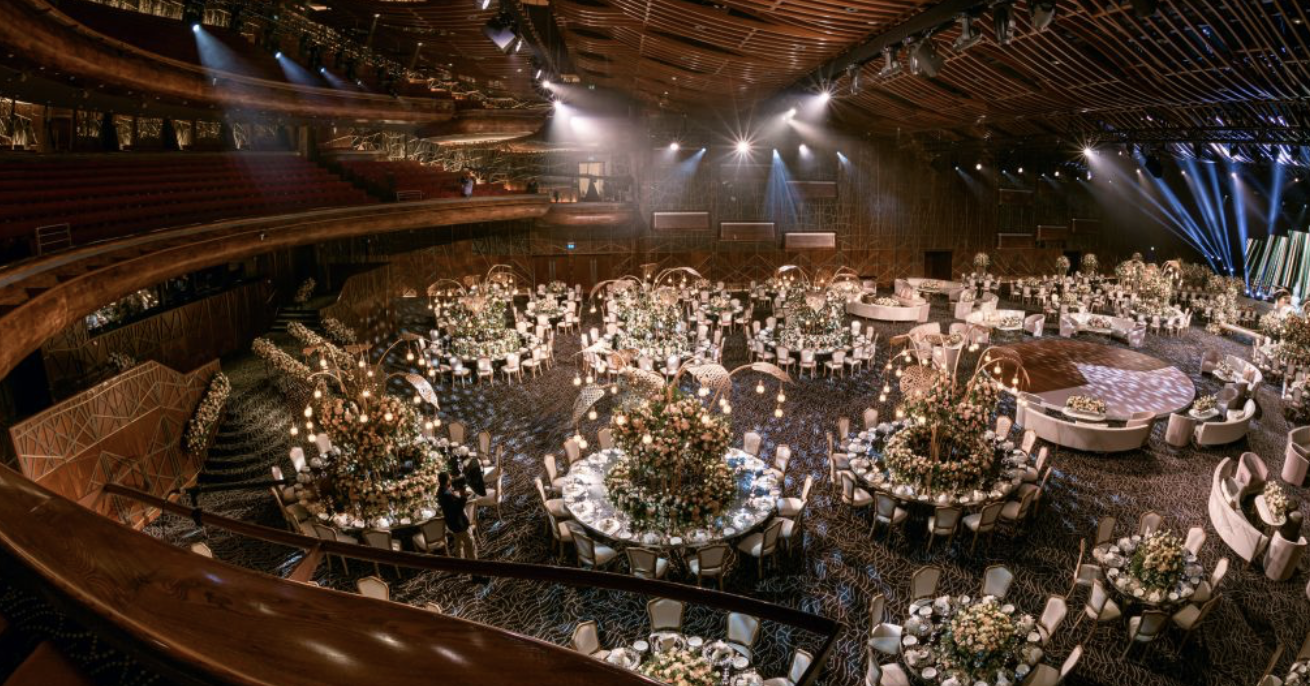 An Opulent Wedding At Dubai Opera