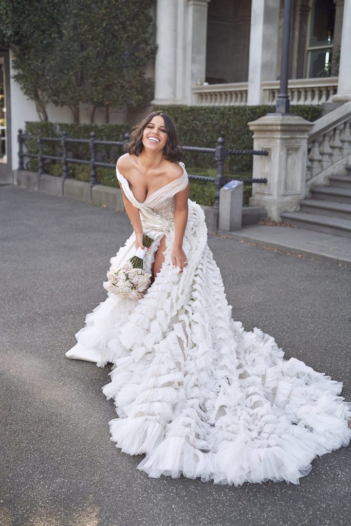 A Chic Santorini Inspired Wedding